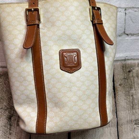 CELINE - Shoulder bag - Picture 3 of 11